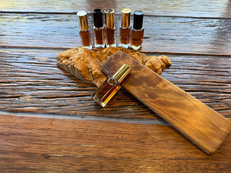 台湾肖楠纯油-滚珠 - 香薰/精油/线香 - 木头 咖啡色