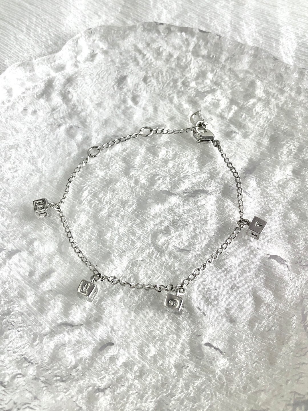 [日本直送，品牌二手包装] Christian Dior 手镯银标志立方体复古 55b4fh - 手链/手环 - 其他材质 银色