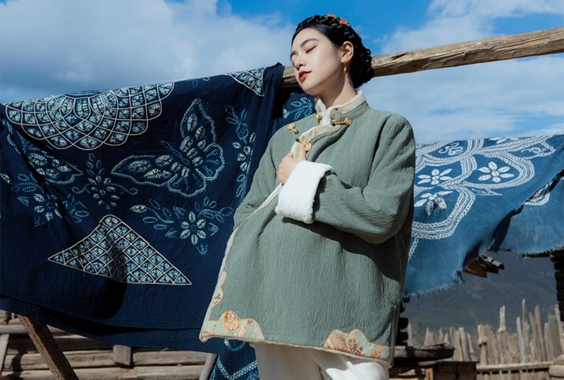 【藏服美学】 新中式復古藏装 多色感加厚棉衣 - 女装上衣 - 其他材质 多色
