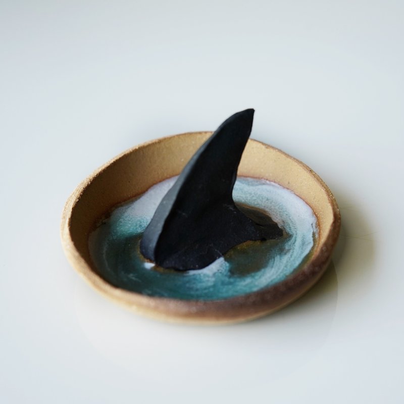 Baby Shark fin ring holder - 花瓶/陶器 - 陶 蓝色