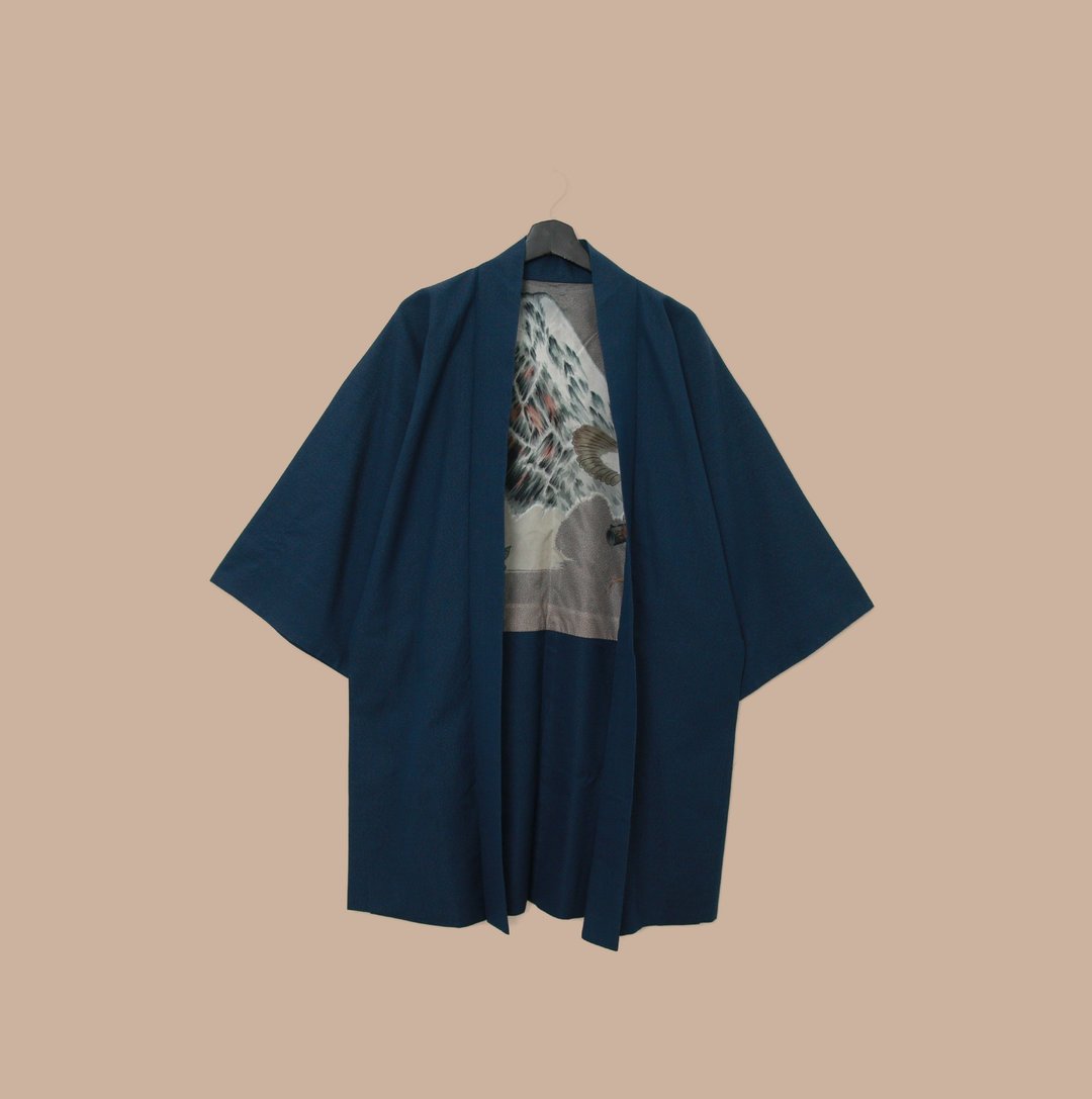Back to Green-日本带回羽织 老鹰山景画M-18/vintage kimono - 女装休闲/机能外套 - 丝．绢 