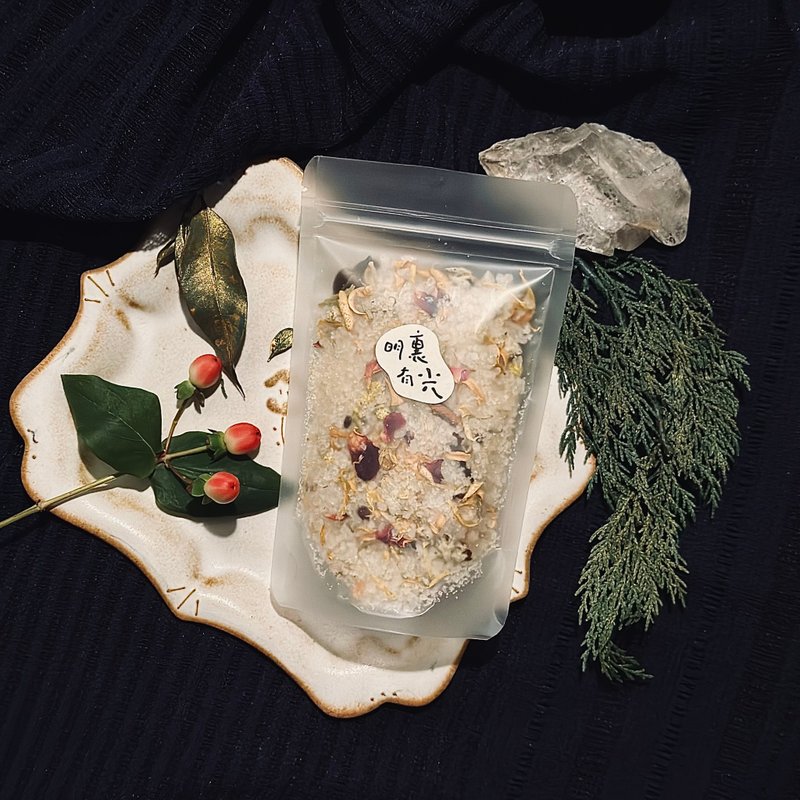 2025圣诞限定薰香盐【冬夜金光】 | 喜悦 | 温暖 | 金暖圣诞 | - 香薰/精油/线香 - 精油 红色