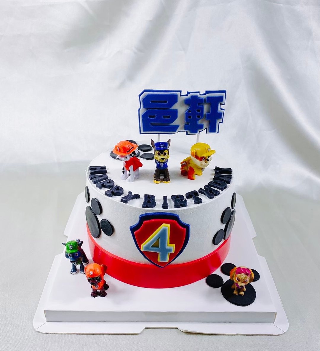 旺旺队 生日蛋糕 定制化 蛋糕 甜点 弥月 婚礼 宝宝 6寸 面交 - 蛋糕/甜点 - 新鲜食材 红色