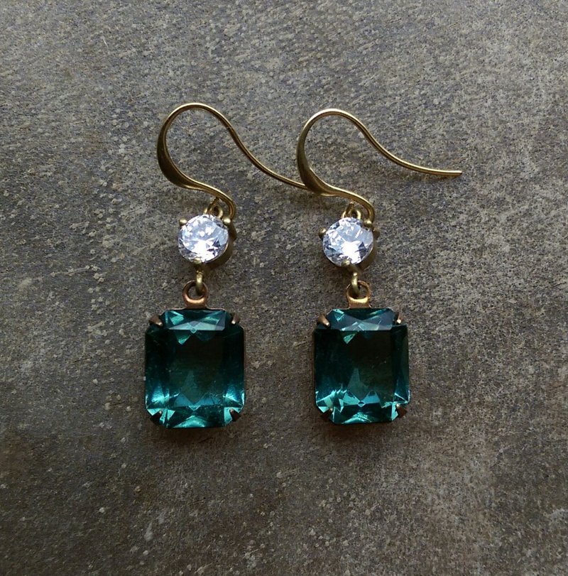 神秘湖水绿古董切面玻璃锆石耳环 - 耳环/耳夹 - 宝石 