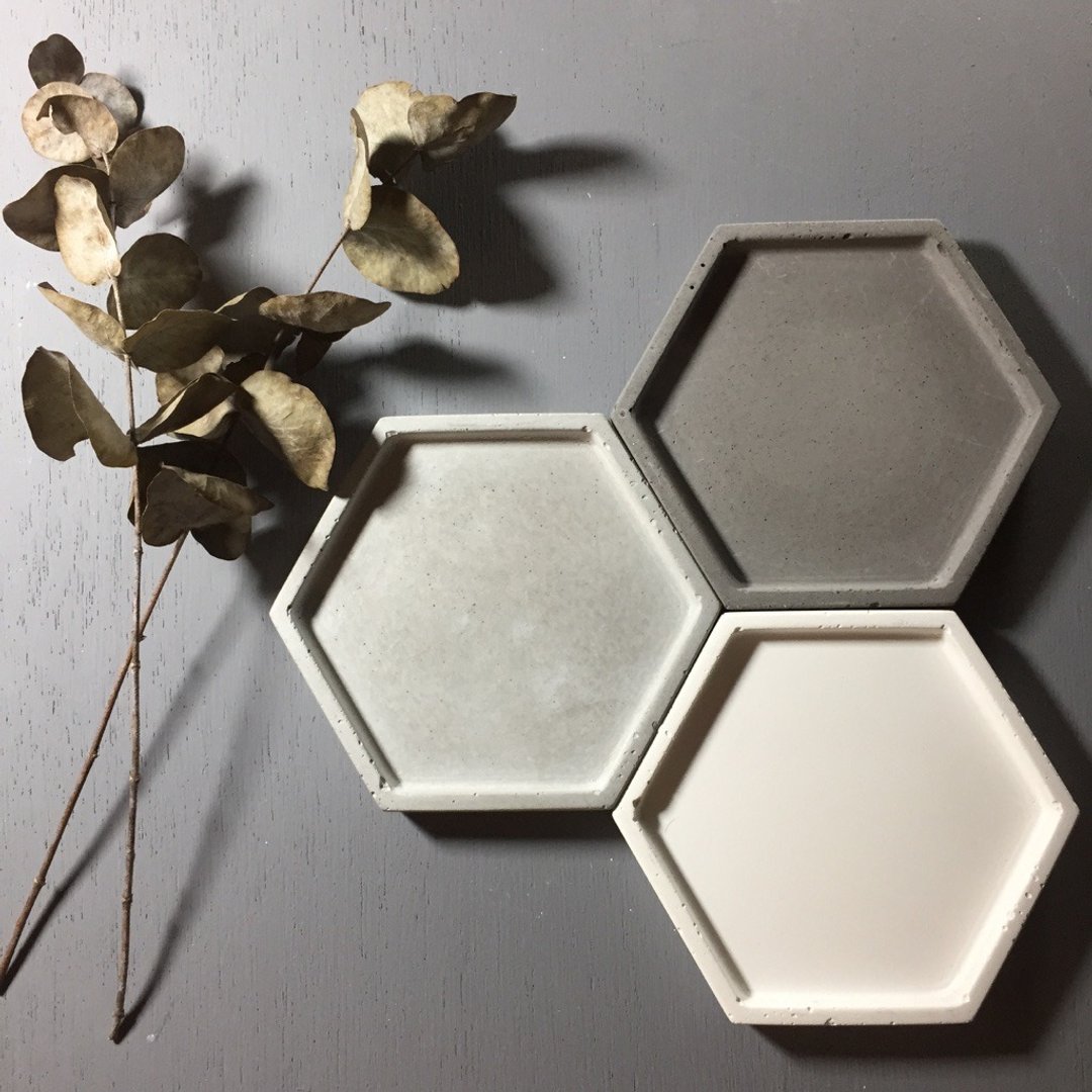 清水模作品 - 水泥六角形置物碟 - 呈现水泥最原始颜色及质感 - 收纳用品 - 水泥 灰色
