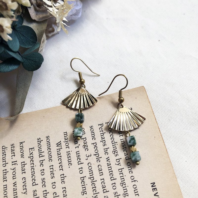 日本小扇黄铜耳环 可改耳夹 - 耳环/耳夹 - 铜/黄铜 多色