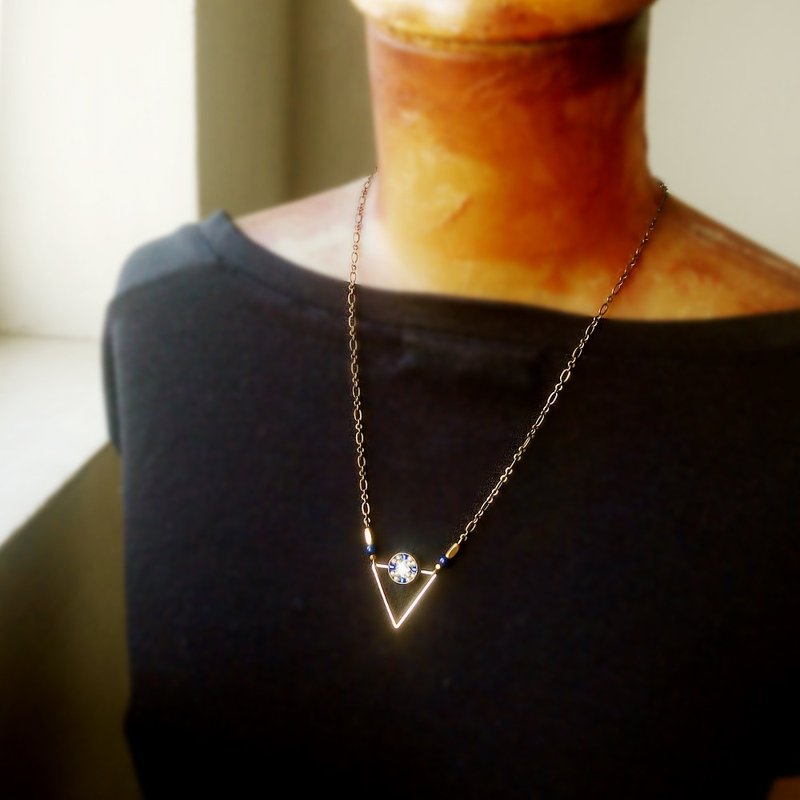 幸运草(橙) 倒三角中长款项链 俐落 个性 拼贴 小花砖 - 项链 - 其他材质 蓝色