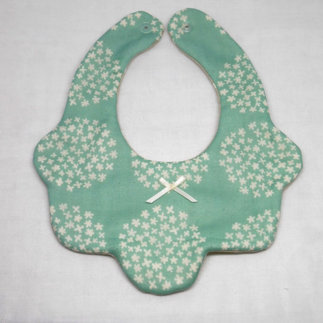 Japanese Handmade 8-layer-gauze Baby Bib - 围嘴/口水巾 - 棉．麻 绿色