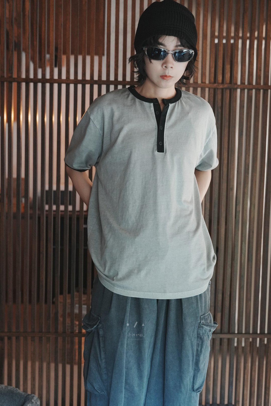 跳色领亨利短袖上衣 TEE - 2 色 - 深灰 - 女装 T 恤 - 棉 灰色