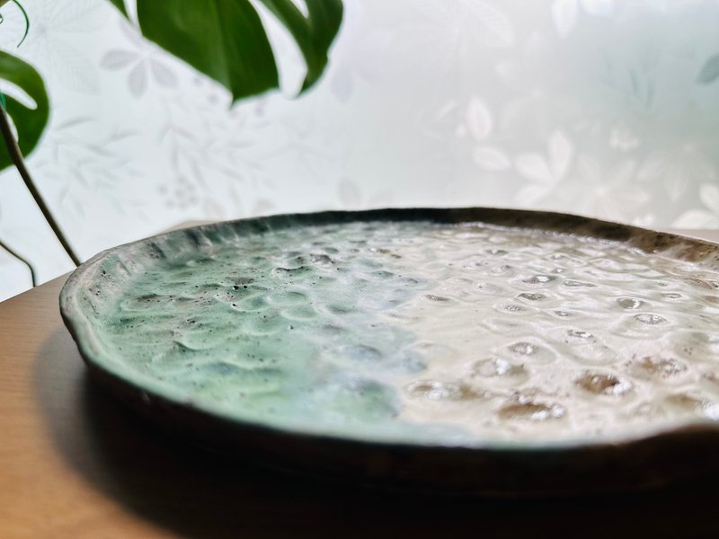 光水之境 手感釉彩盘 Rippled Waters Ceramic - 浅碟/小碟子 - 陶 多色