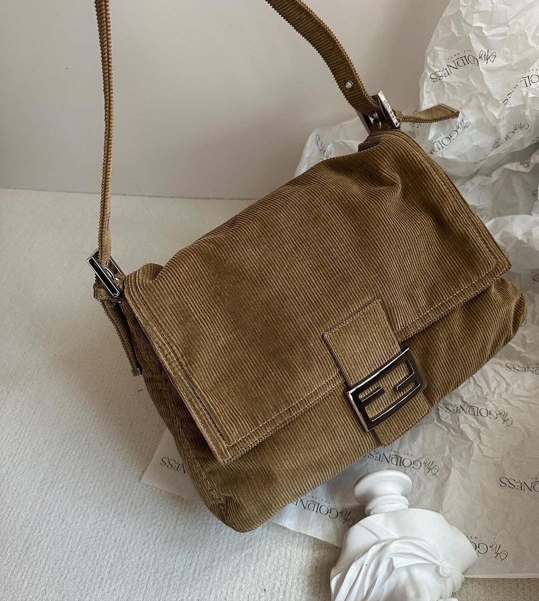 中古包 Fendi芬迪 灯芯绒复古大款法棍包mamma baguette - 手提包/手提袋 - 其他材质 卡其色