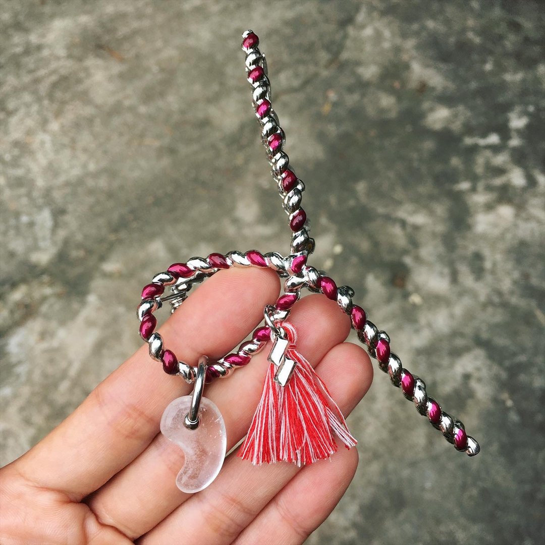【Lost and find】神社 注连绳 纸垂 白水晶 流苏 勾玉 大爪夹 - 发饰 - 其他金属 红色