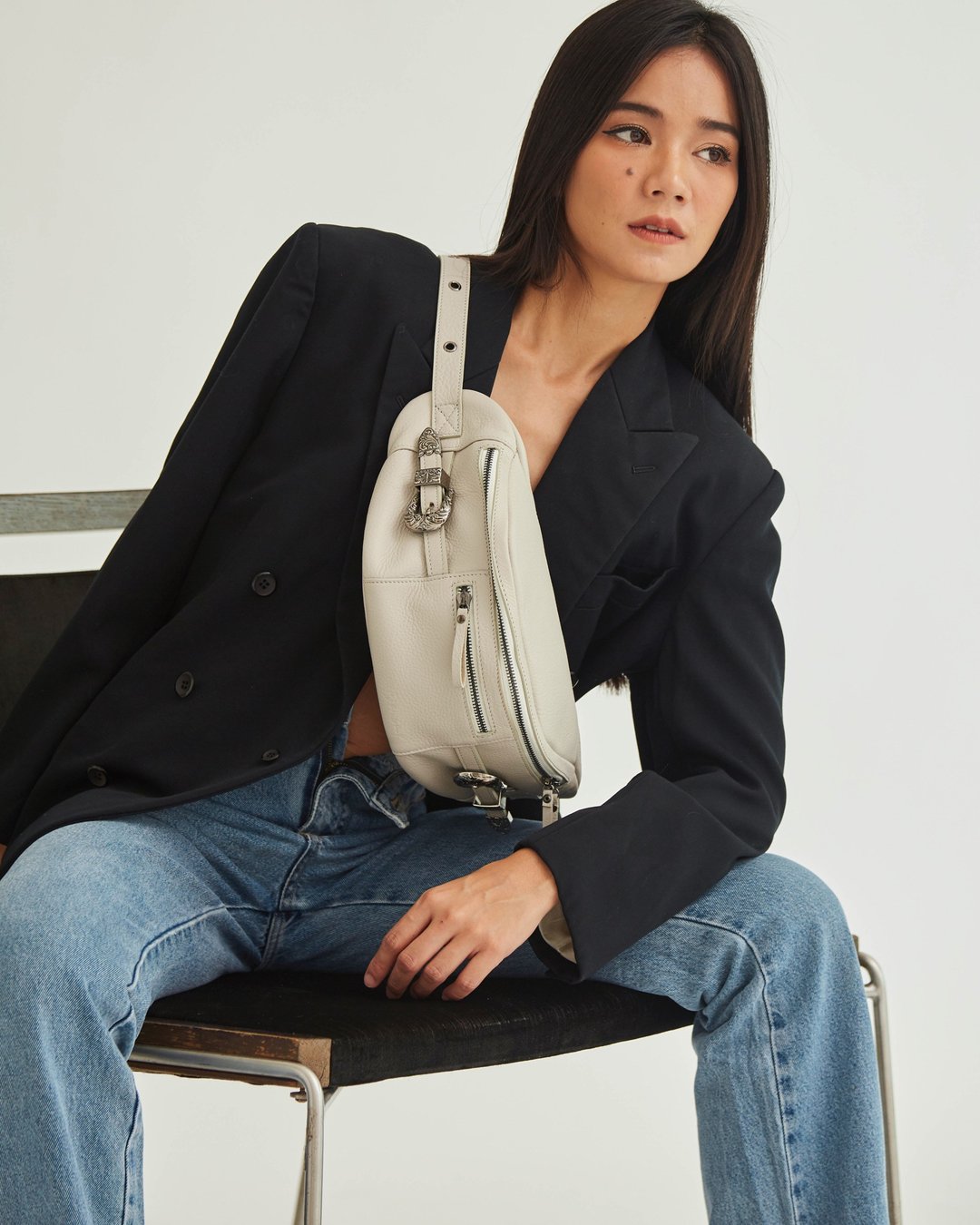 Ivory white - Genuine Leather Unisex Belt & Chest bag - 侧背包/斜挎包 - 真皮 白色
