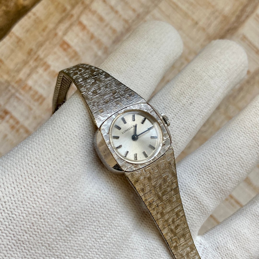 longines浪琴 手动上链机械表 布纹银色 椭圆方表壳 古董表 - 女表 - 其他金属 银色