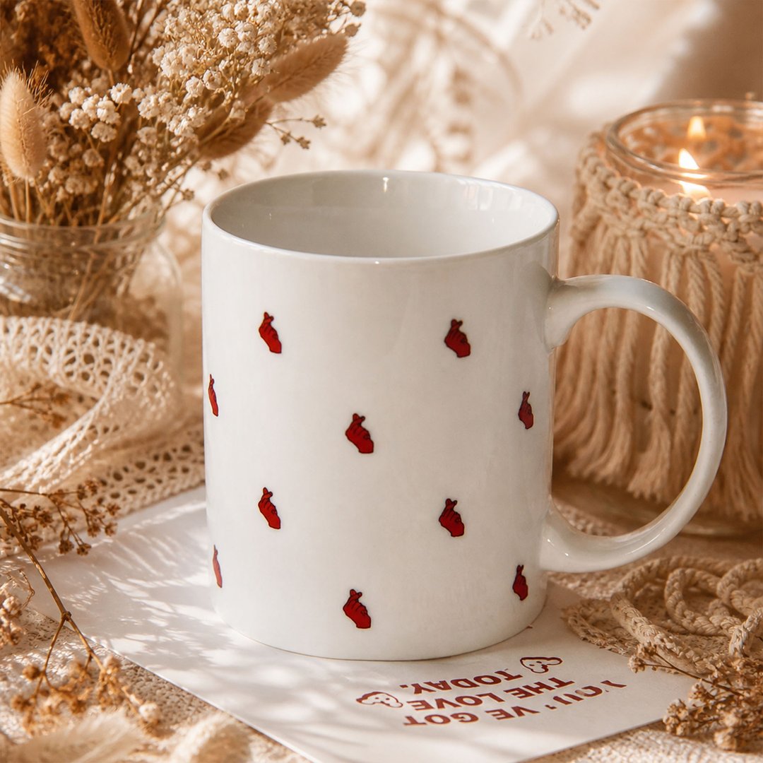 Tiny Heart Signal Mug  小小爱心手势马克杯 - 咖啡杯/马克杯 - 陶 白色