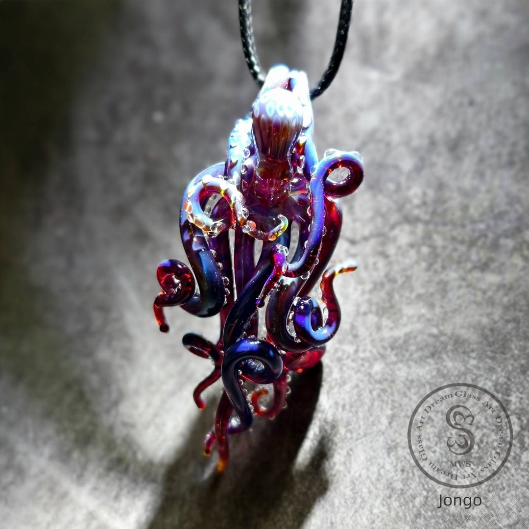 【Dream Glass Art】小众原创设计 手工多彩琉璃章鱼造型吊坠 P 色 - 项链 - 琉璃 