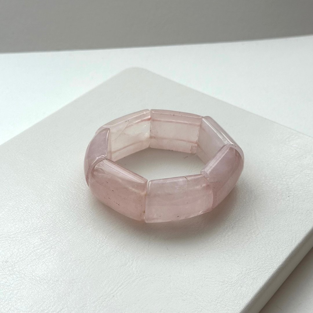 【微瑕疵福利品 天秤天蝎座|10月】粉晶厚手排 爱情创伤 人际忧郁 - 手链/手环 - 水晶 粉红色