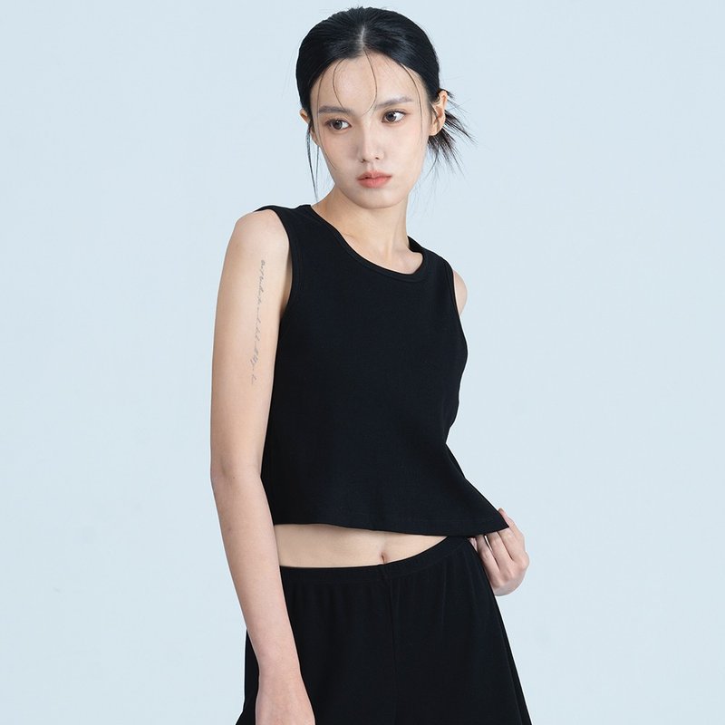 坑条系列 U领无袖宽肩背心(含胸垫)-黑色 - 女装背心 - 其他人造纤维 黑色