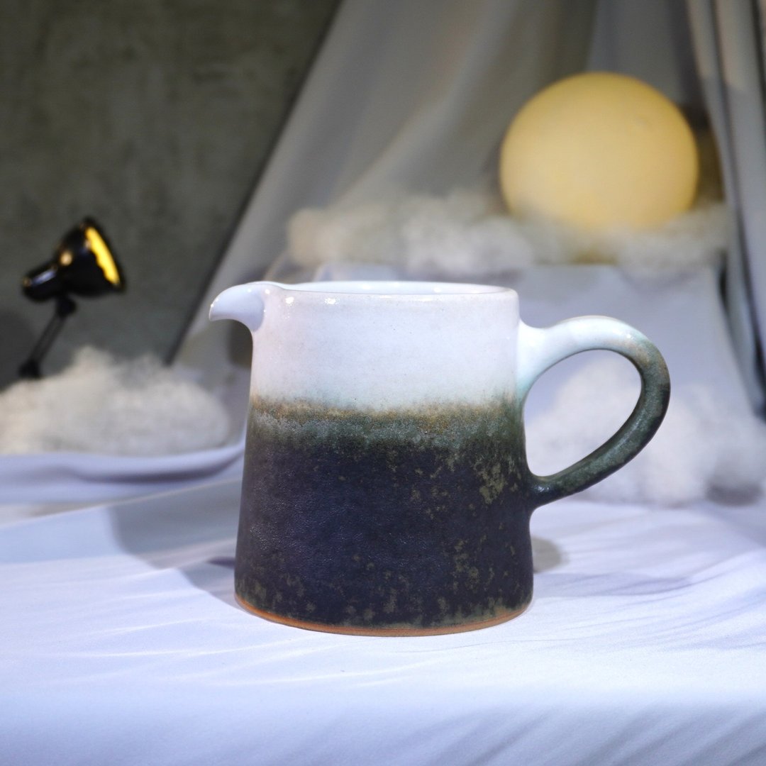 锈青有把茶海,公道杯-容量约360ml - 茶具/茶杯 - 陶 橘色