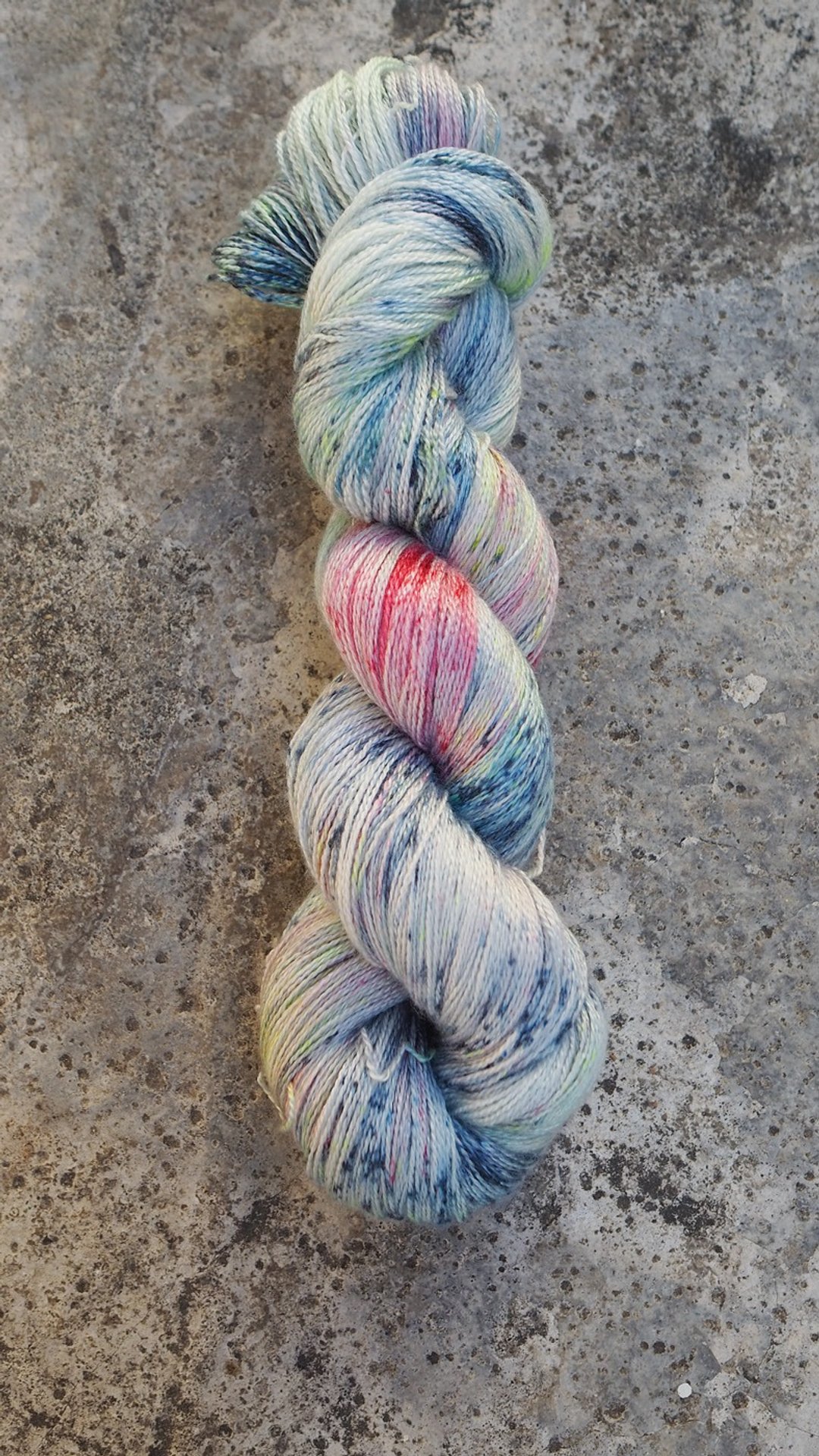手染蕾丝线。舞动蓝调 (55 BFL/45 Silk) - 编织/刺绣/羊毛毡/裁缝 - 丝．绢 