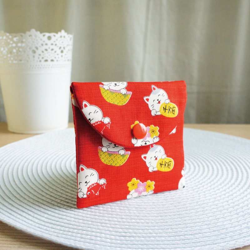 Lovely日本布【Q版元宝猫宠物纸钞红包袋】平安符袋、红 - 外出包 - 棉．麻 红色