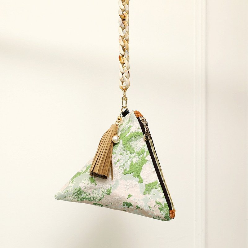 Nukumi triangular clutch pouch bag - 化妆包/杂物包 - 其他材质 绿色