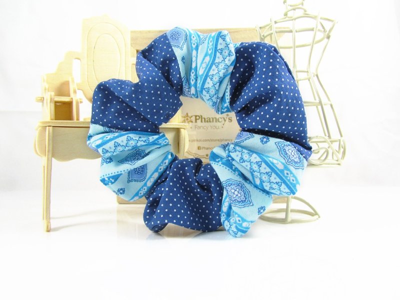 手工拼接大肠圈/发圈/发束 - 记忆中的窗 - 发饰 - 棉．麻 蓝色