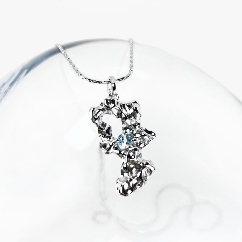 石间太湖石托帕石项链 - 项链 - 银 银色