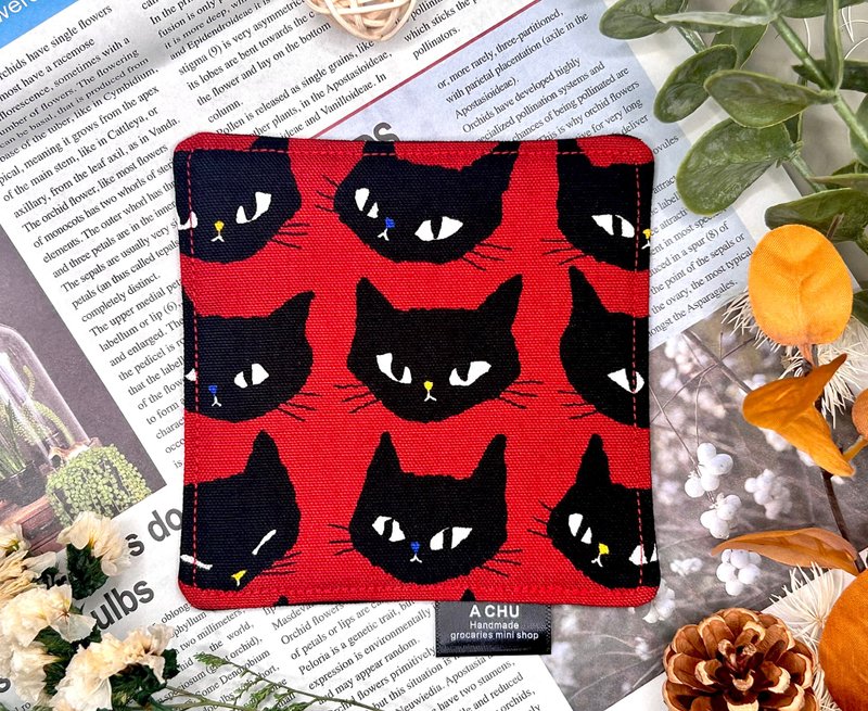 红底黑猫吸水杯垫 l 厚款 l 疗愈餐桌小物 l 单面猫 - 杯垫 - 棉．麻 红色