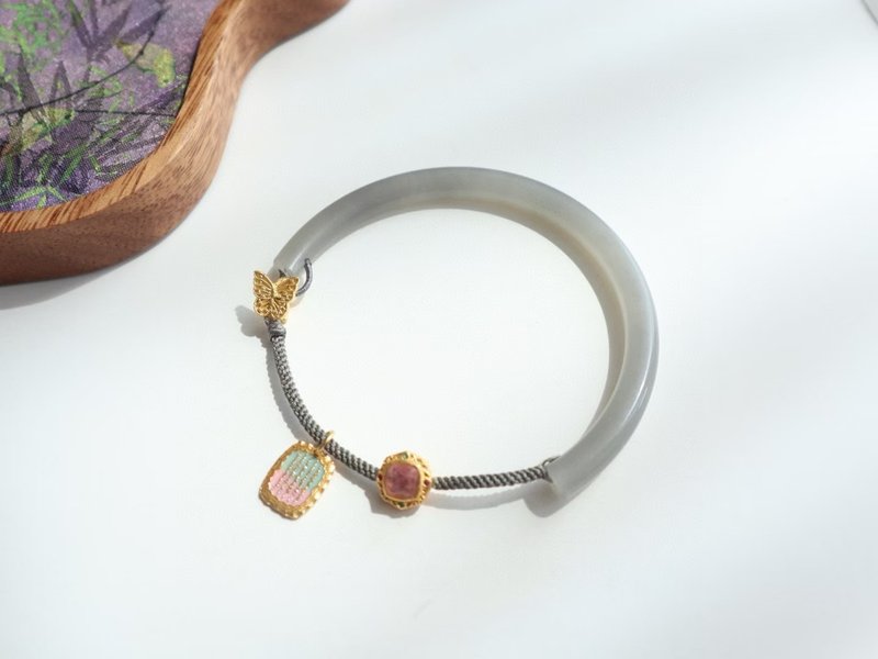 天然和田玉手镯多宝半镯搭配银镶碧玺古法银九条经文手镯烟紫手镯 - 手链/手环 - 玉石 