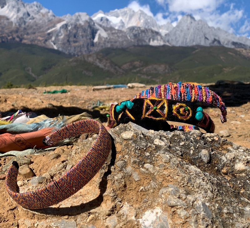 【彩虹色】新中式复古藏风 手工编织发箍 - 发带/发箍 - 其他材质 多色