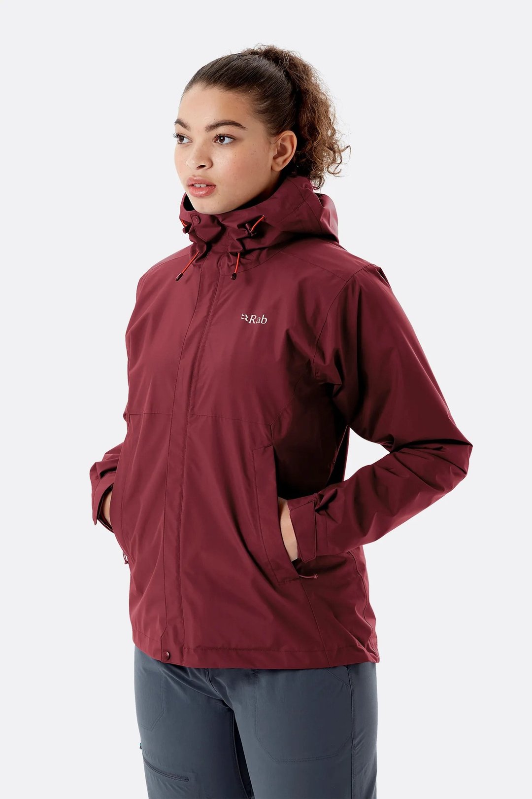 【Rab】Downpour Eco Jacket 轻量防风防水连帽外套 女款 深石楠 - 女装运动衣 - 聚酯纤维 红色