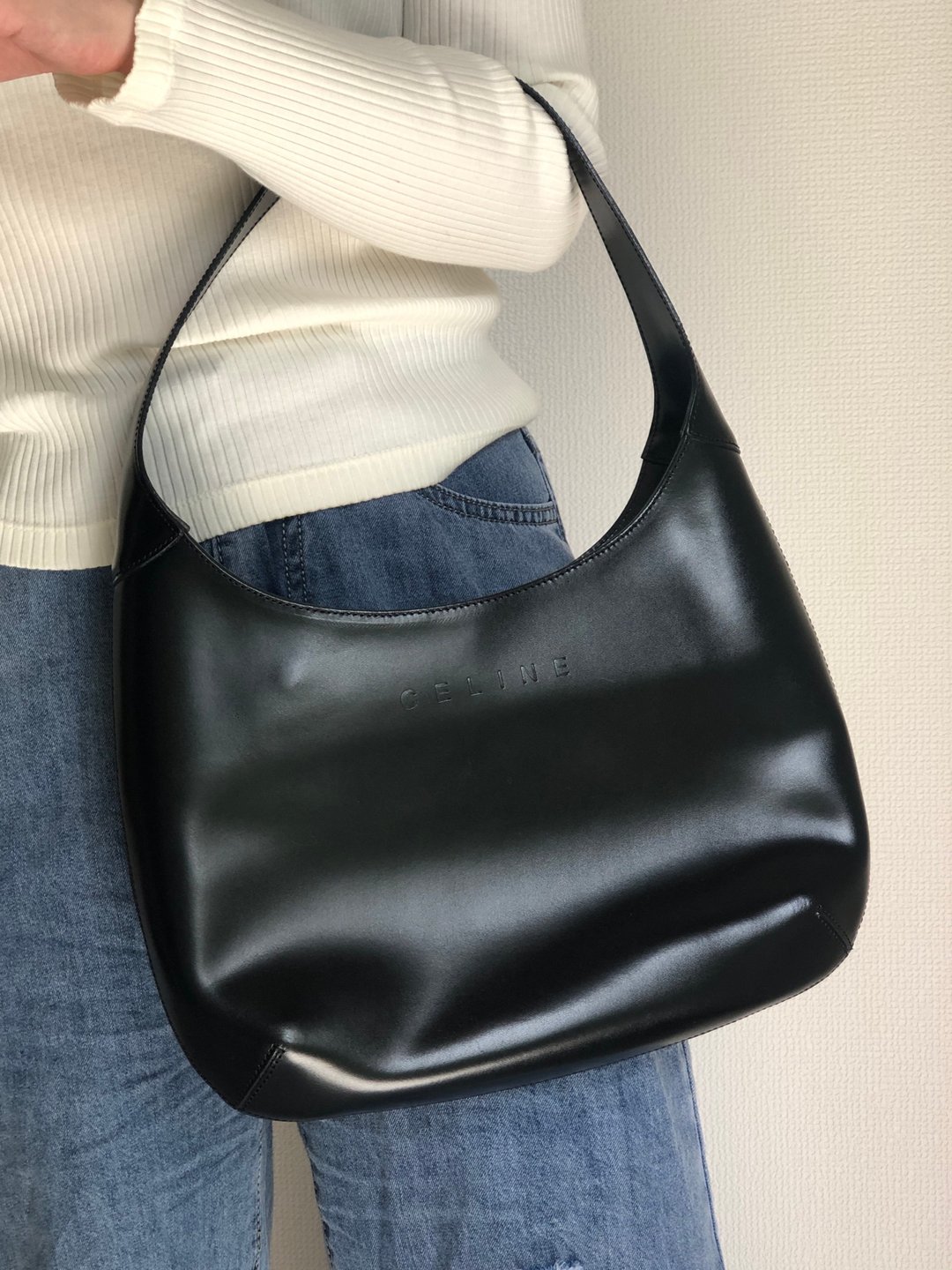 [Japan direct delivery name plate used package] CELINE logo embossed leather AVA hobo bag shoulder bag black vintage tn8fbb - 侧背包/斜挎包 - 真皮 黑色