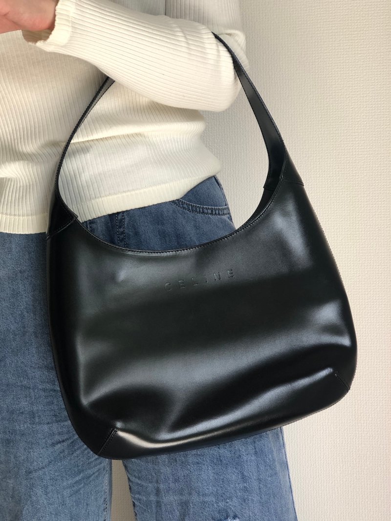 [Japan direct delivery name plate used package] CELINE logo embossed leather AVA hobo bag shoulder bag black vintage tn8fbb - 侧背包/斜挎包 - 真皮 黑色