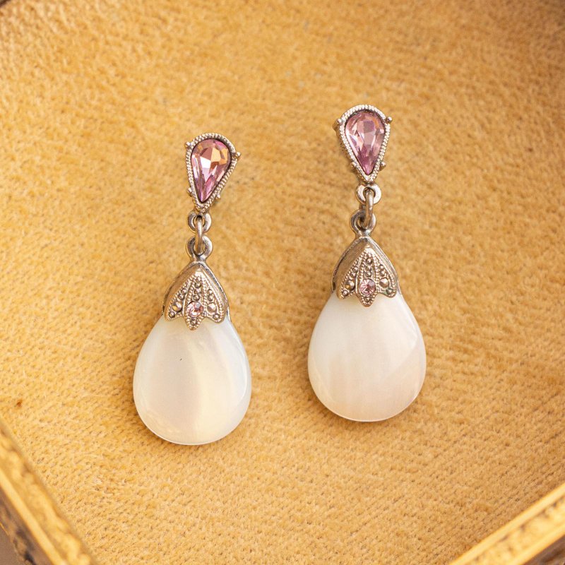 美国1928品牌古董 典雅紫玻璃与水滴形母贝 银色吊坠耳针 - 耳环/耳夹 - 贝壳 白色