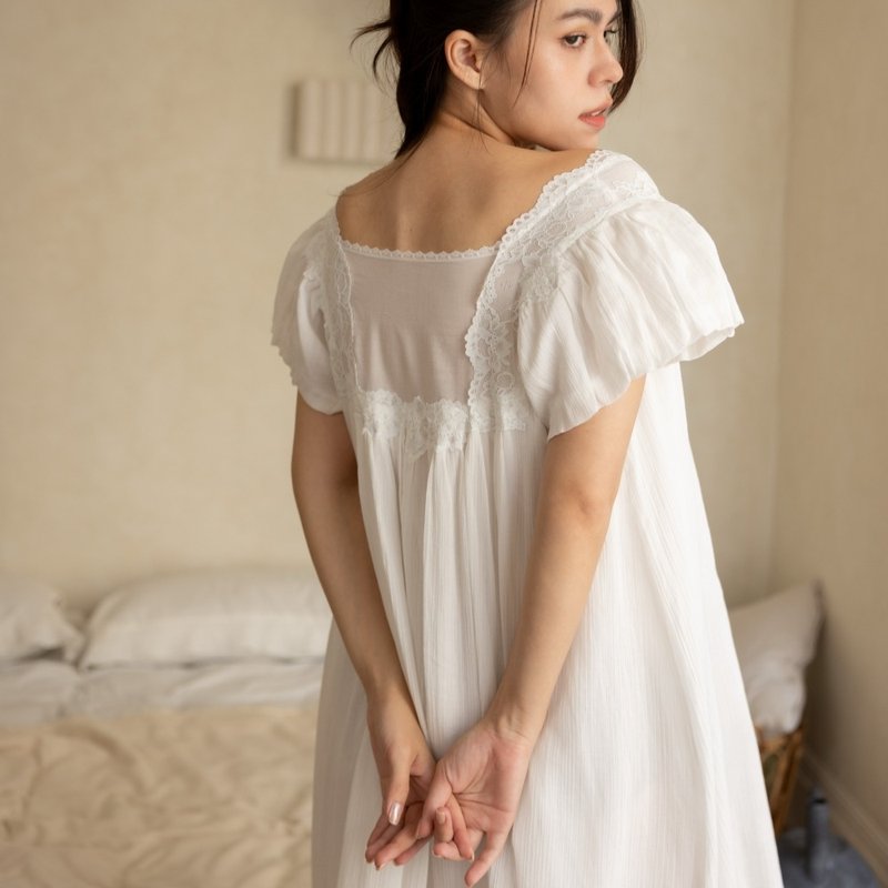 圣托里尼纯白蕾丝女神洋装 - 洋装/连衣裙 - 棉．麻 白色
