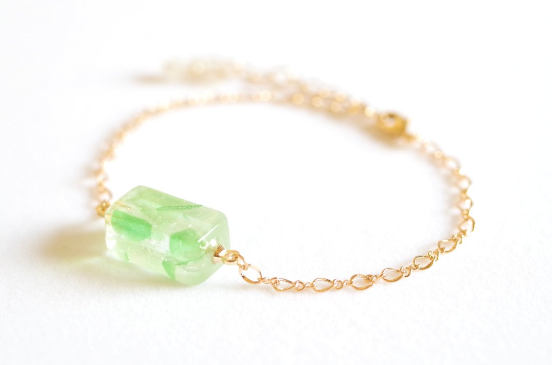 Cast glass bracelet, summer grove - 手链/手环 - 玻璃 绿色