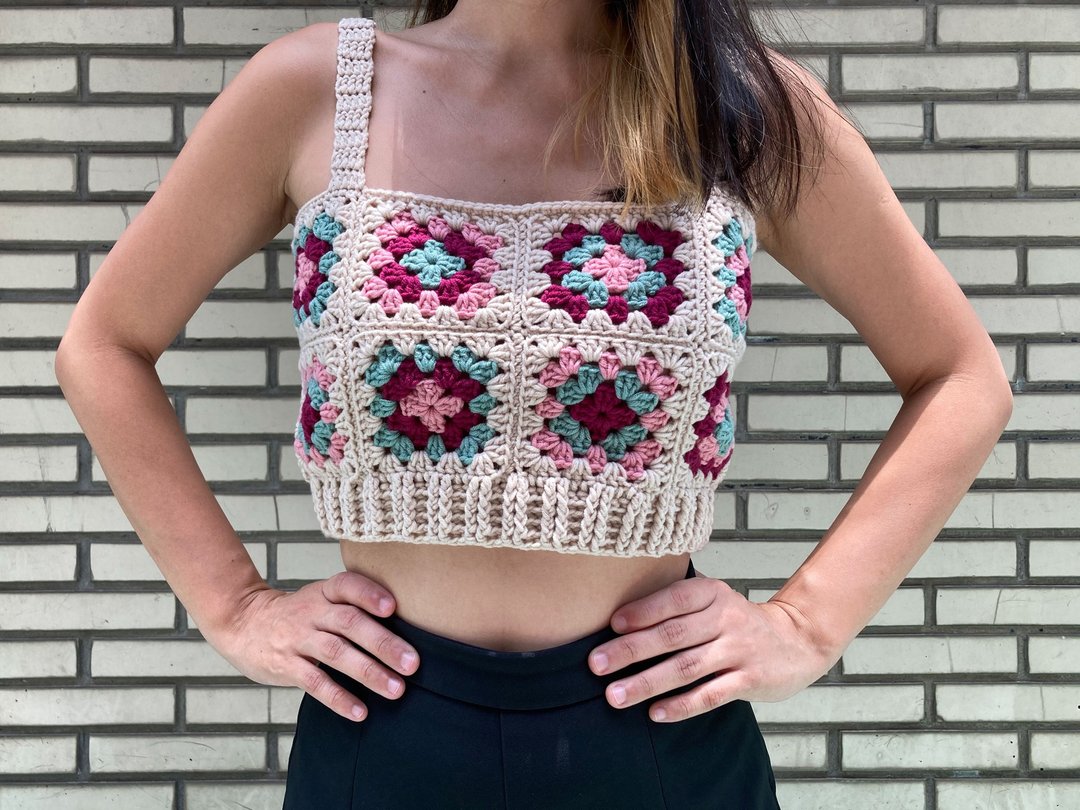 编织短版背心 复古祖母格 Granny Square Crop Top 编织上衣 - 女装背心 - 棉 多色