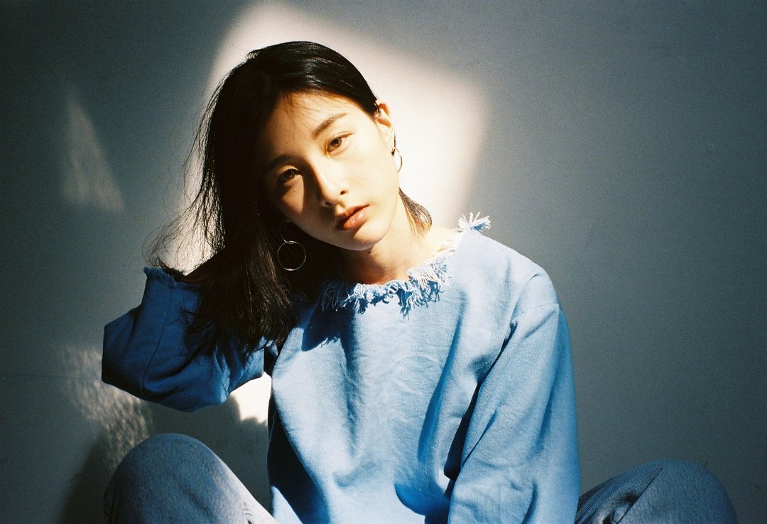 BLUE DENIM LONG SLEEVE TEE - 女装上衣 - 棉 蓝色