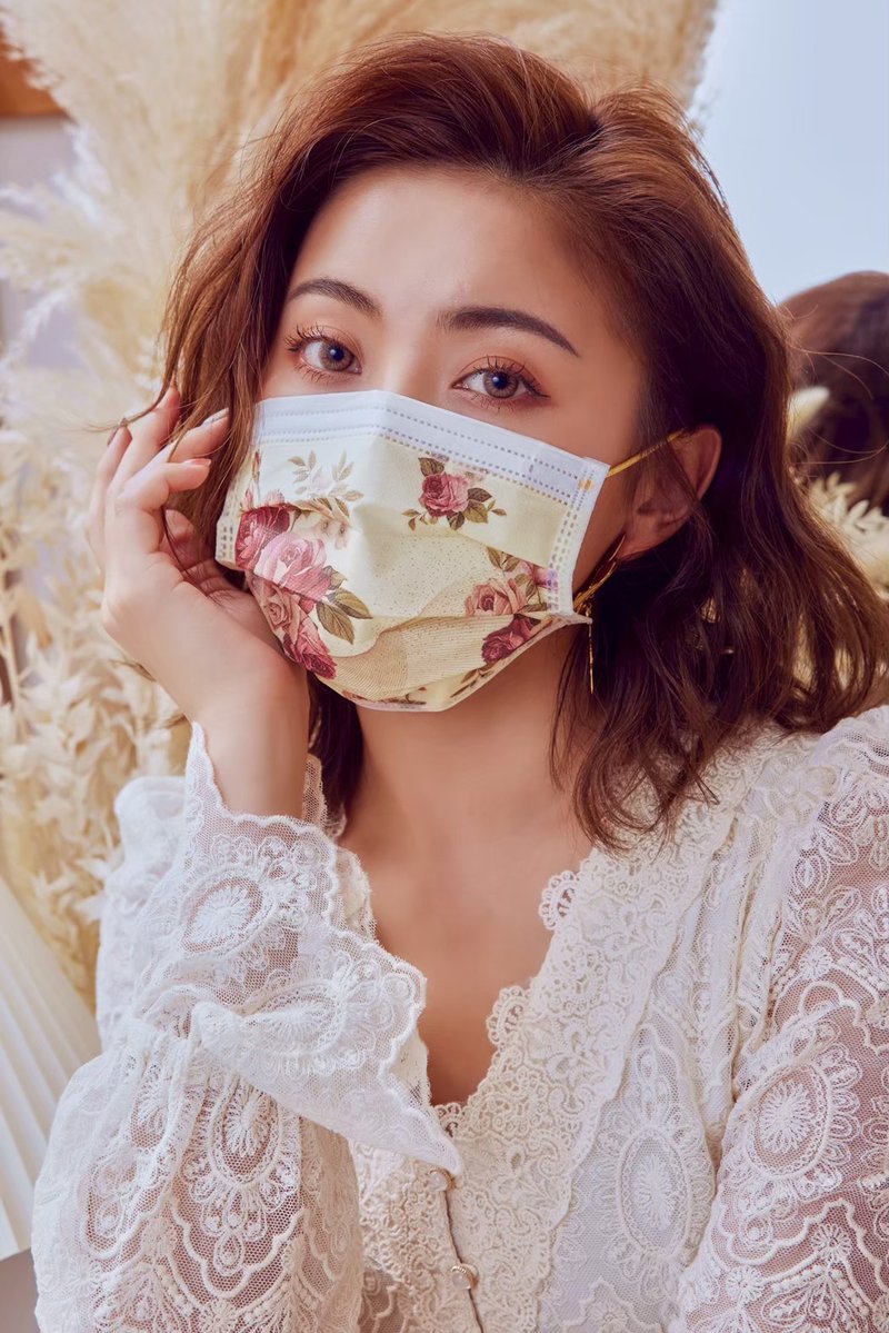 【奕纶台湾制】古典玫瑰花系列 成人防护口罩 (30入/盒) - 口罩 - 其他材质 卡其色