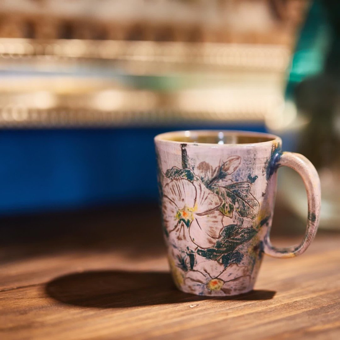 蜀葵花写生咖啡杯_陶器马克杯 - 咖啡杯/马克杯 - 陶 绿色