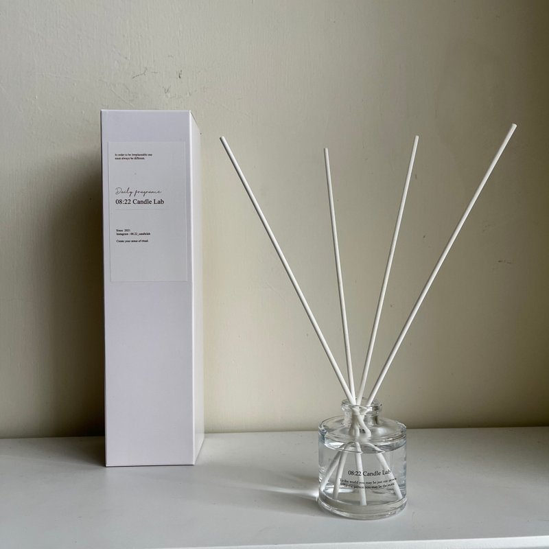08:22 Candle Lab  手工品牌扩香瓶 50-100ml / 附5、10入扩香棒 - 香薰/精油/线香 - 精油 白色