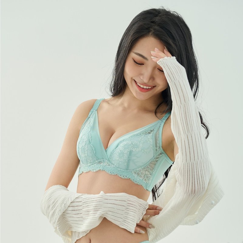 可兰霓Clany 石墨烯软钢圈集中包覆 BC罩杯蕾丝内衣 绿 8057-81 - 女士内衣裤 - 尼龙 绿色