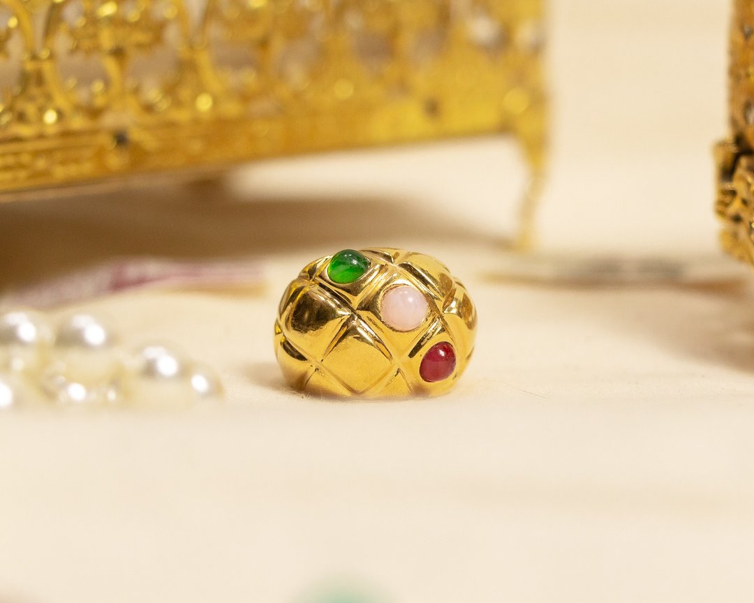 美国Joan Rivers品牌古董 厚金拱形菱格纹三色彩宝戒指 - 戒指 - 其他金属 金色