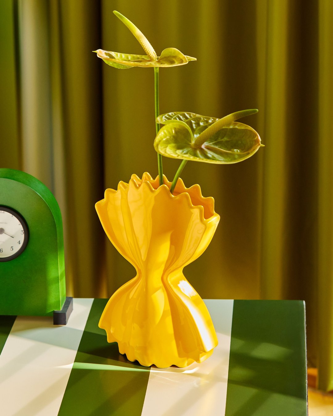 法国 fluid MARKET--蝴蝶面花瓶 Pasta Vase - 花瓶/陶器 - 瓷 黄色