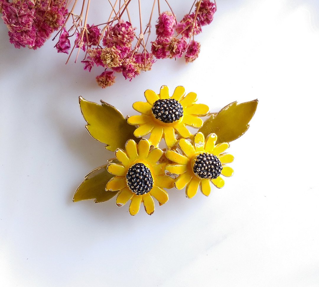 Vintage Jewelry 可爱向日葵 立体 别针 胸针 - 徽章/别针 - 其他金属 金色