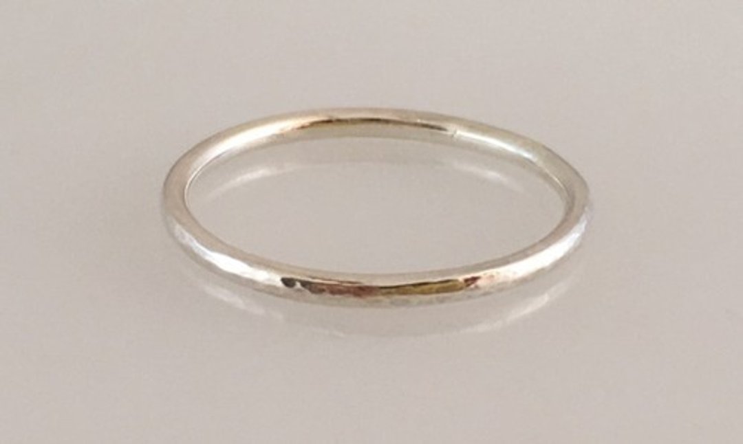 ◇ Prototype No. 15 size only special price ◇ Silver ring with hammer ◇ silver ring 1.5mm width - 戒指 - 宝石 