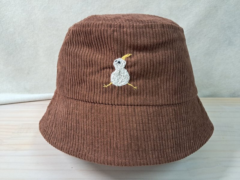 发呆鸭鸭的灯心绒盆帽 - 帽子 - 绣线 咖啡色