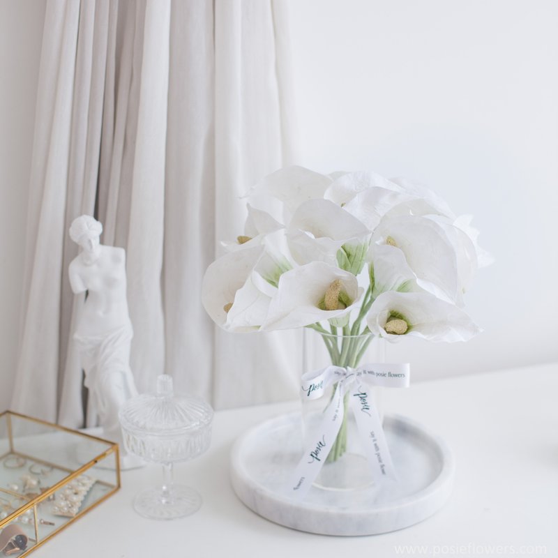 WHITE CALLA LILY |  Mini Marseille vase for Home Decoration - 摆饰 - 纸 白色
