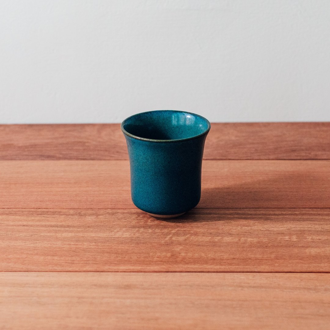 土灰绿釉小握杯 - 茶具/茶杯 - 陶 